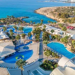 5* منتجع أدامز بيتش